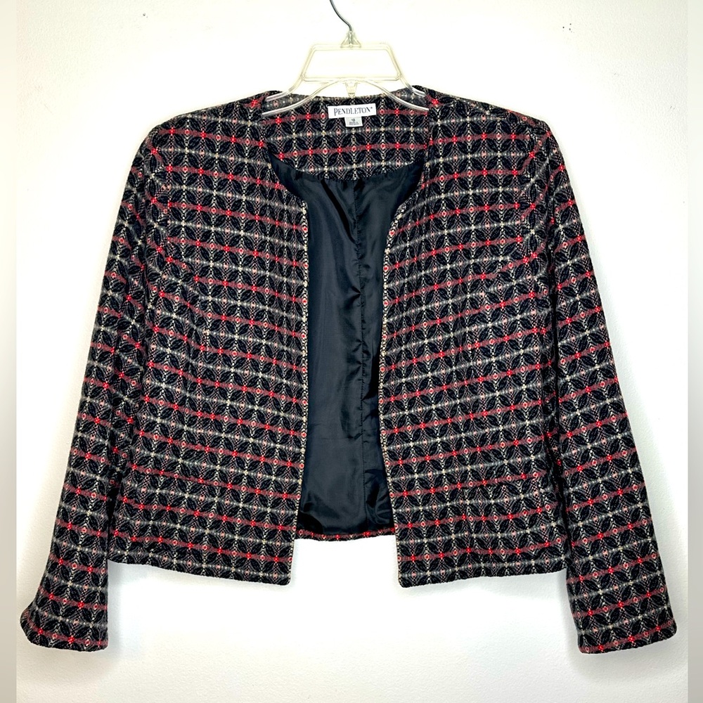 Pendleton sz18 women’s open face blazer in a red, black and gray pattern